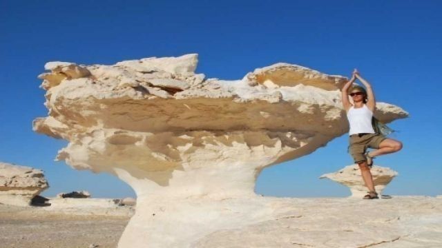 2 Day tour to the White Desert from Sahel Hashesh by flight — photo 4