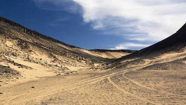 2 Day tour to the White Desert from Sahel Hashesh by flight — photo 8
