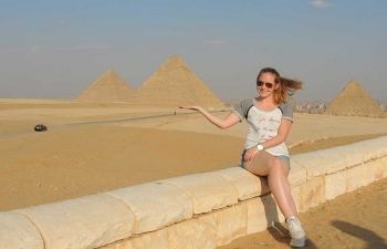 Cairo and Giza pyramids from Soma bay with Private car