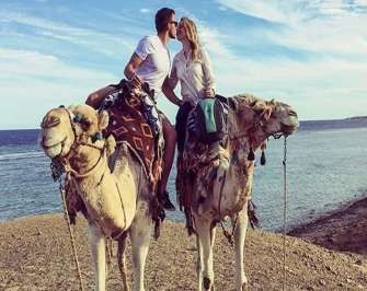 camel riding Portghalib day tour