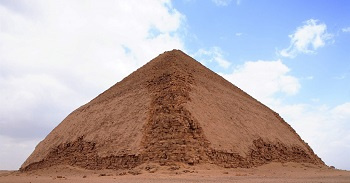 Day tour to Giza Pyramids Sakkara and Dahshur from Cairo — photo 6