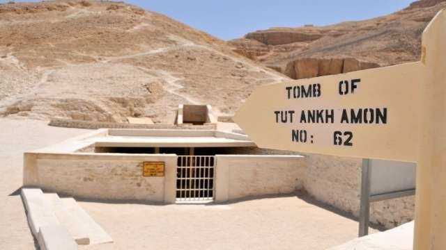 Luxor Hot air Balloon ride with Visit to the valley of Kings — photo 2