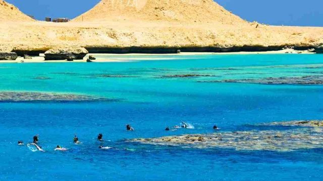 Paradise Island Snorkeling trip Full Day from Sahel Hashesh — photo 4