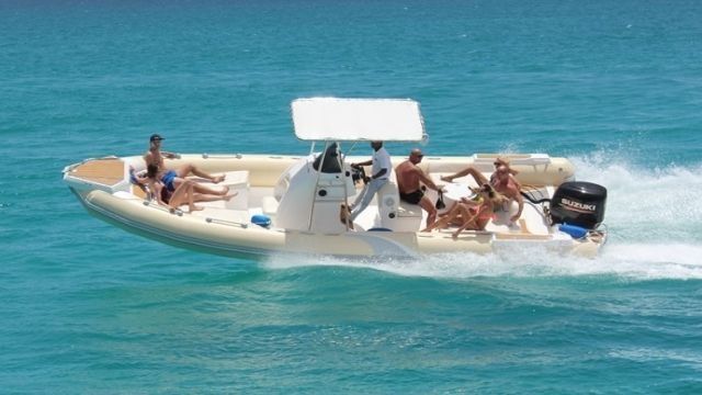 Private speedboat trip to dolphin house in Hurghada — photo 2