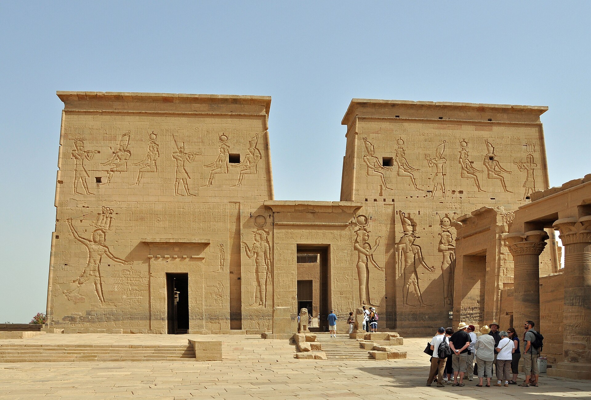 Transfer from Aswan to Aswan Airport